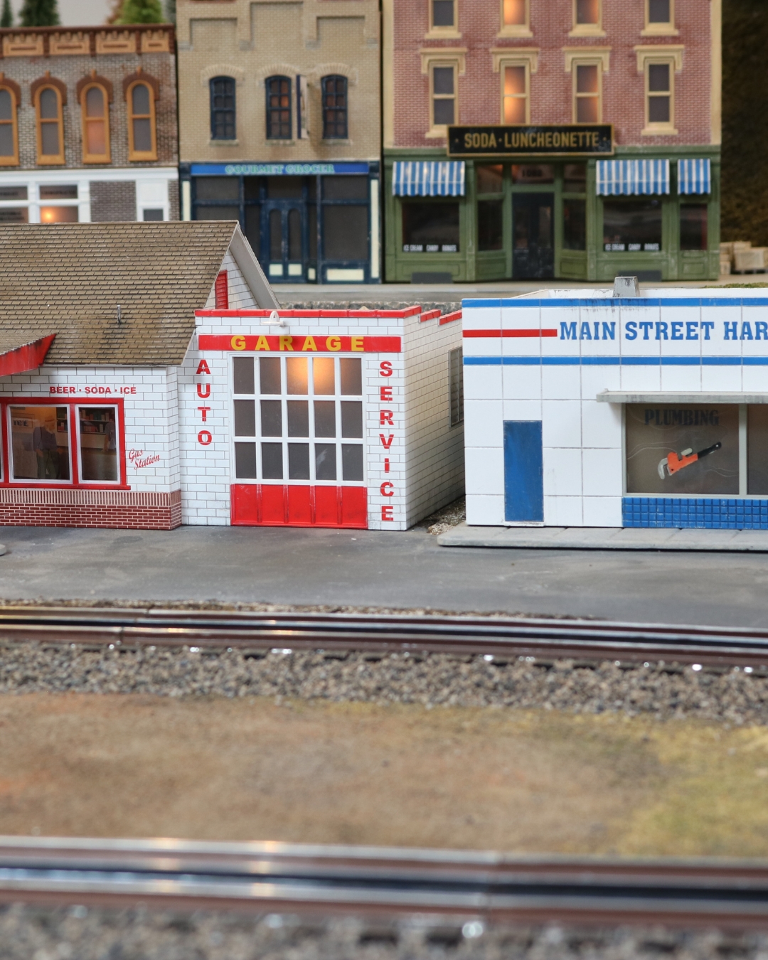 trains 4